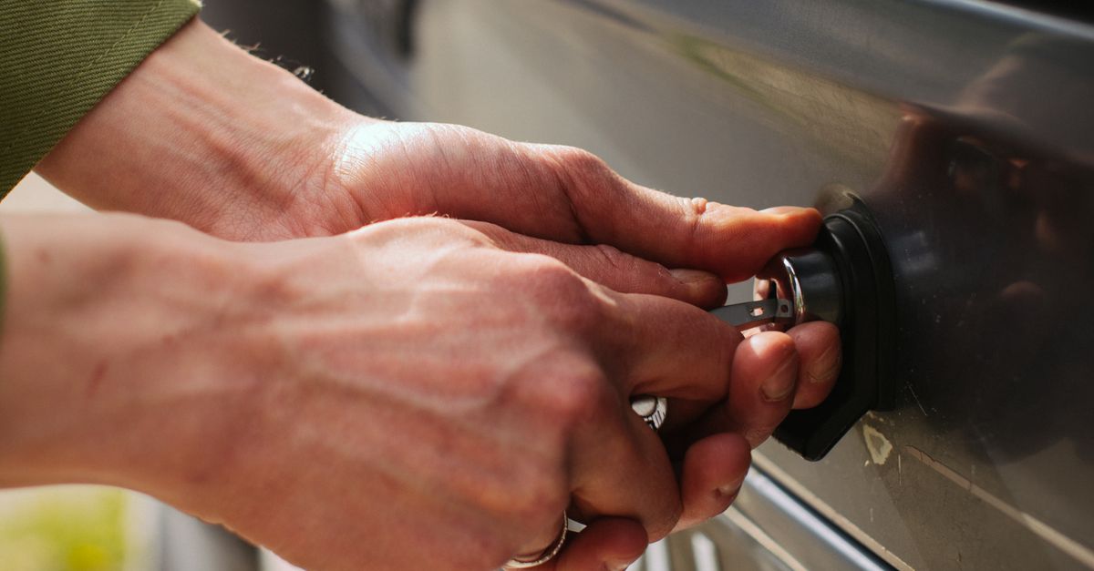Honda car key fob — Iron Locksmiths