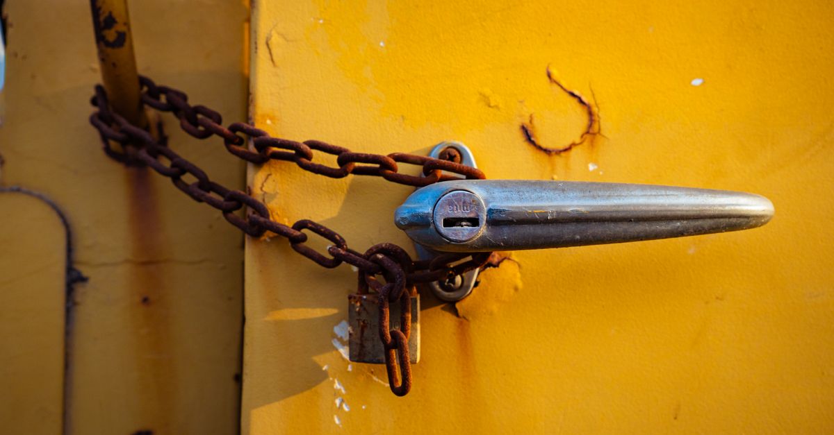 How Much Should a Locksmith Cost Per Hour? — Iron Locksmiths
