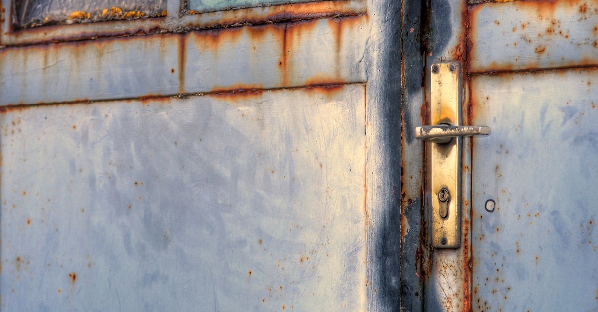 door lock repair home — Iron Locksmiths