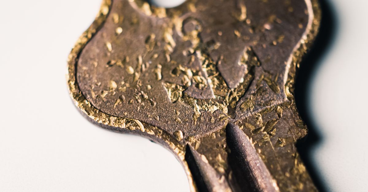 key maker professional — Iron Locksmiths