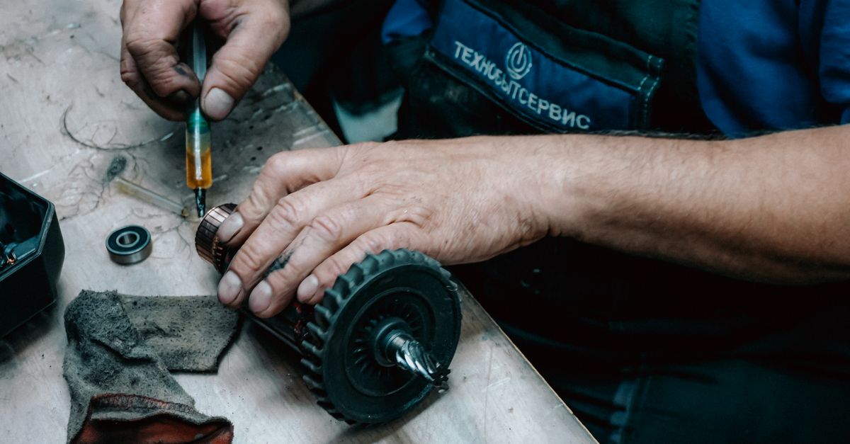 key maker professional — Iron Locksmiths