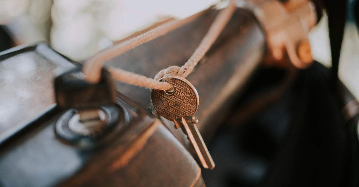 locksmith service technician — Iron Locksmiths