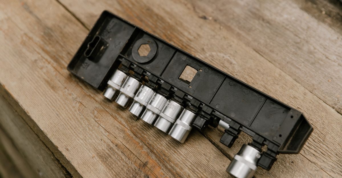 key maker professional — Iron Locksmiths